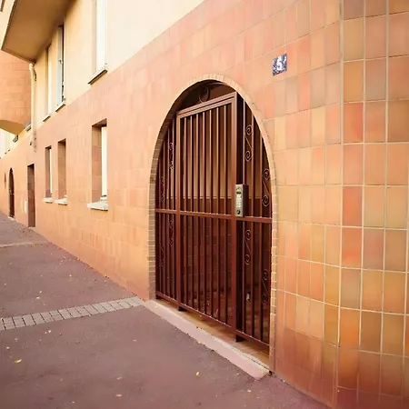 Apartment Creteil. Au Pied Du Lac. T4 De 67 M2 *